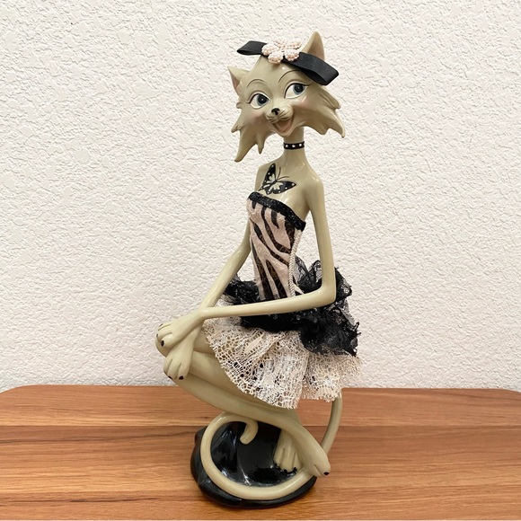 Vintage Sexy Kitty Art Whimsical Cat Sitting 14” Anthropomorphic Cat Figurine - Picture 2 of 16